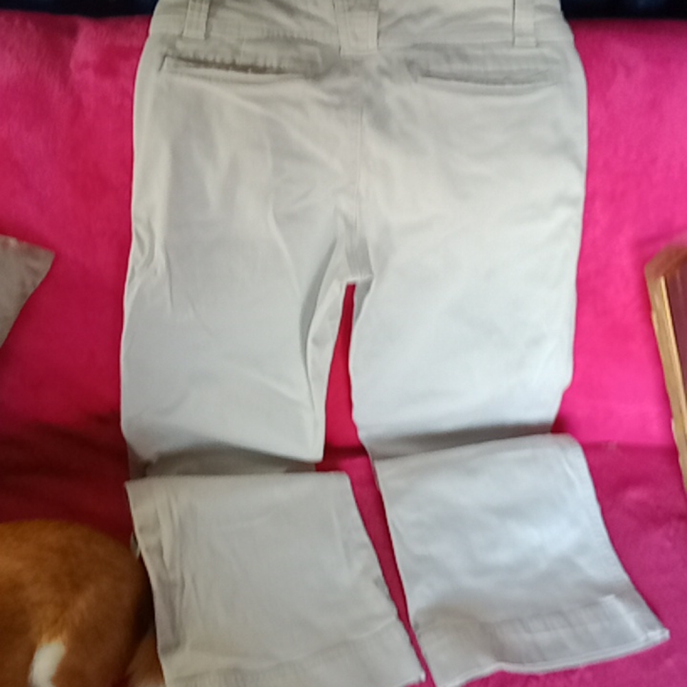 Tan pants - Picture 2 of 4